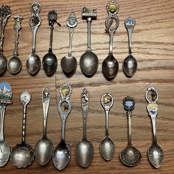 Large Lot of 78 Vintage Souvenir Collector Spoons States Places Figural - Picture 3 of 12